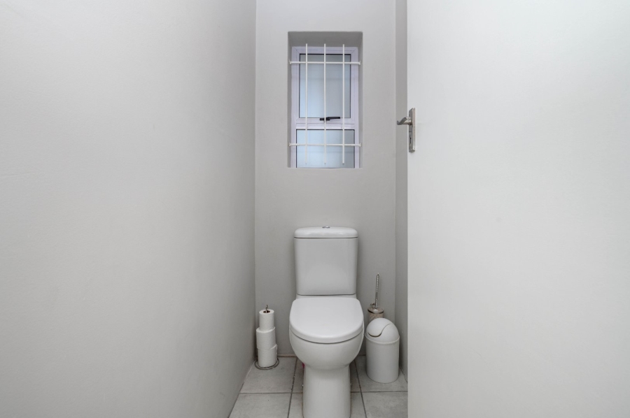 3 Bedroom Property for Sale in Perridgevale Eastern Cape